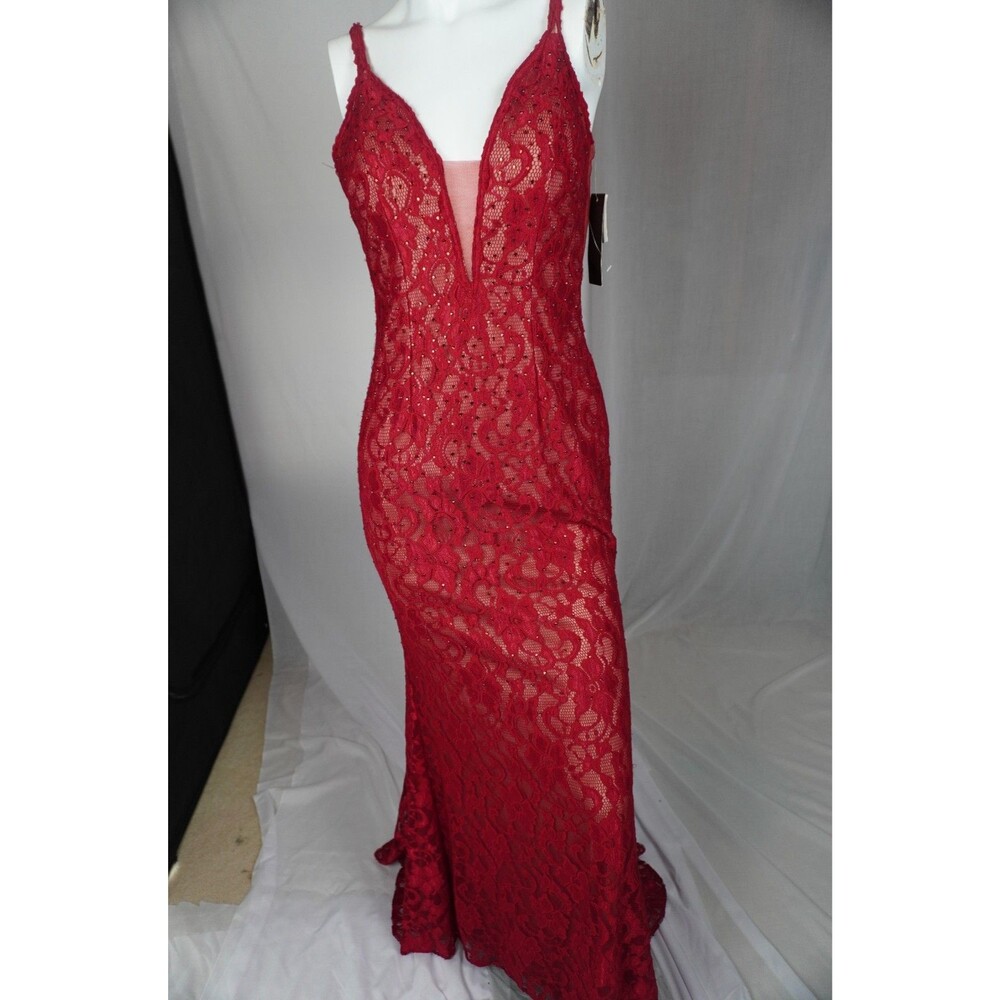 Xscape Red Lace Mermaid Prom Formal Romantic Evening Embellishments Dress Size 8